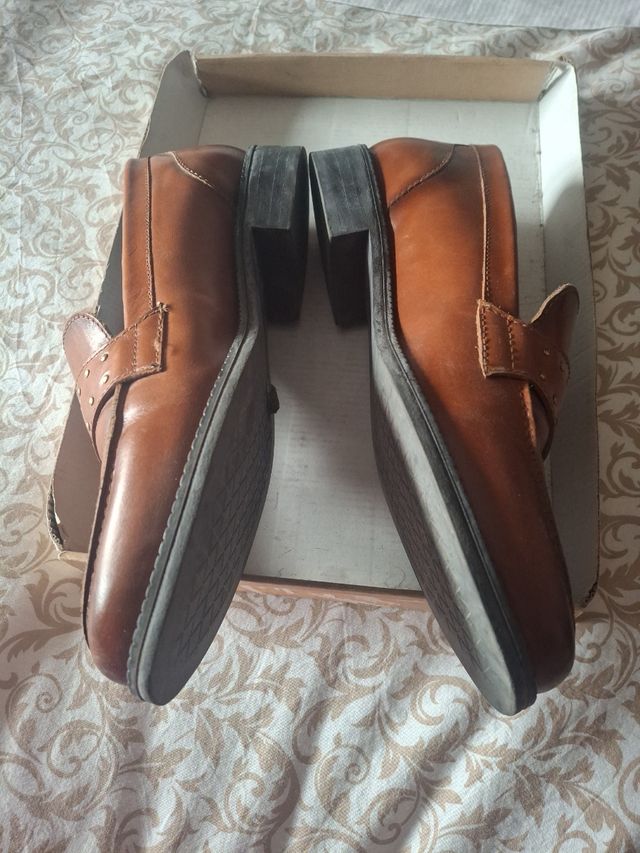 Zapatos muy nuevos piel 37