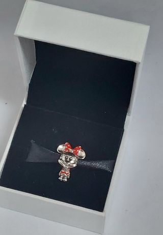 Charm Plata 925 y lazo rojo Minnie Disney