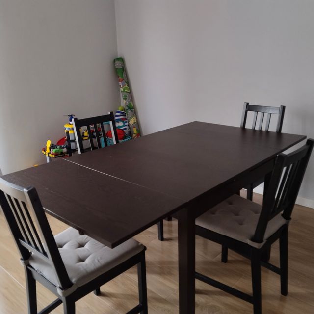 Cama madera con dosel rosa