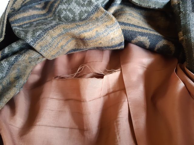 Conjunto de mujer, falda y chaqueta