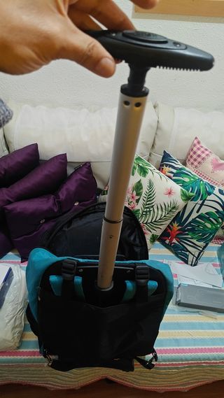 Mochila aventura grand. Con ruedas.Perfecto estado