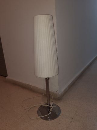 LÁMPARA DE MESA