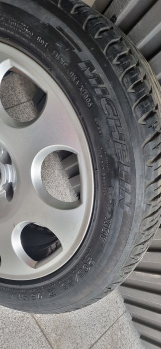 Llanta y neumático para audi