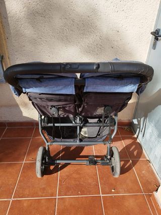 CARRO GEMELAR