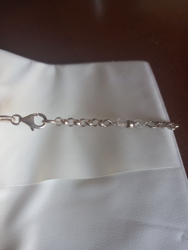 Braccialetto in argento e perline 