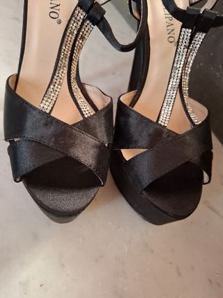 Tacchi neri tulipano numero 37