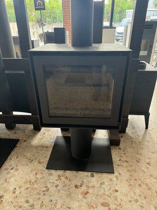 Estufa de leña VERSATIL S600