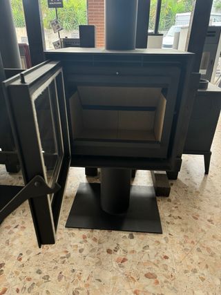 Estufa de leña VERSATIL S600