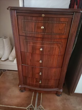 Mueble antiguo