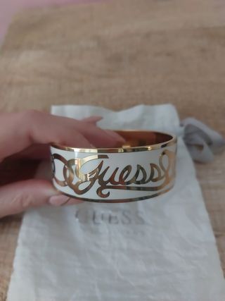 Brazalete Guess