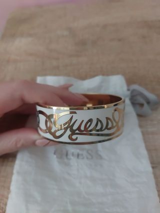 Brazalete Guess
