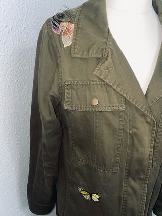Chaqueta estilo militar