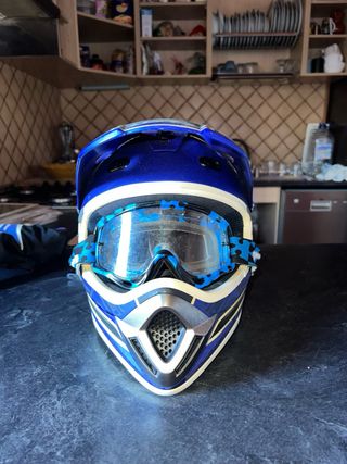 Casco de moto para niño