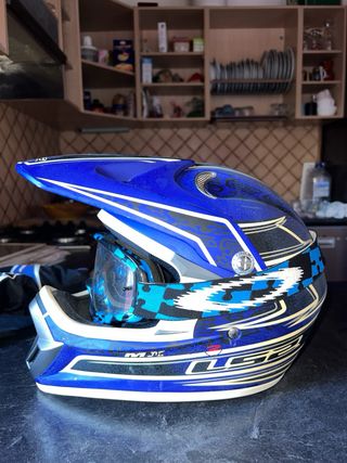 Casco de moto para niño