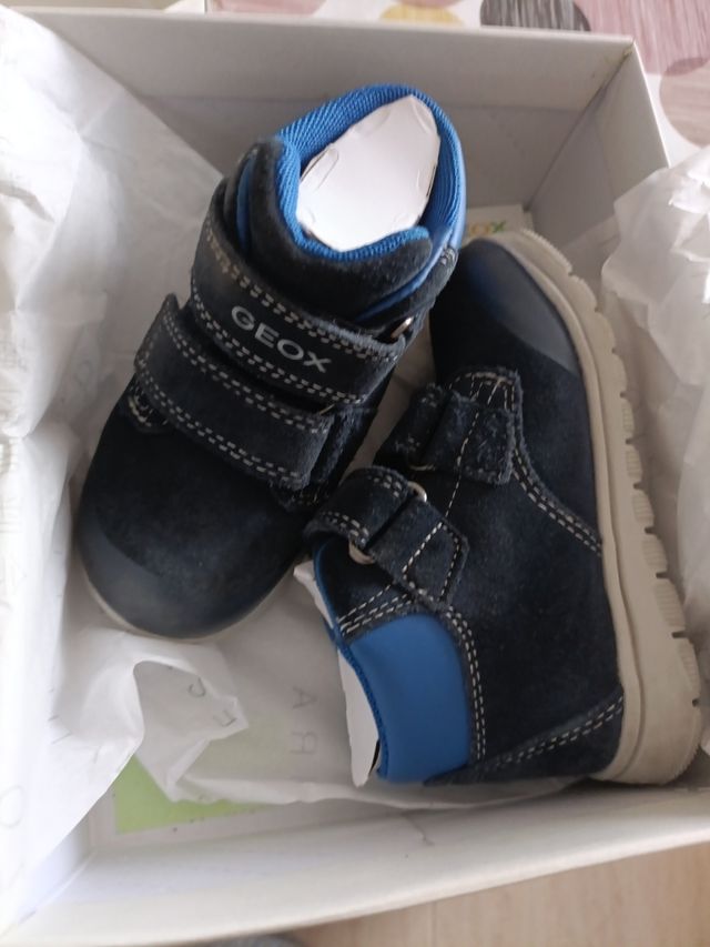 Bota niño Geox.