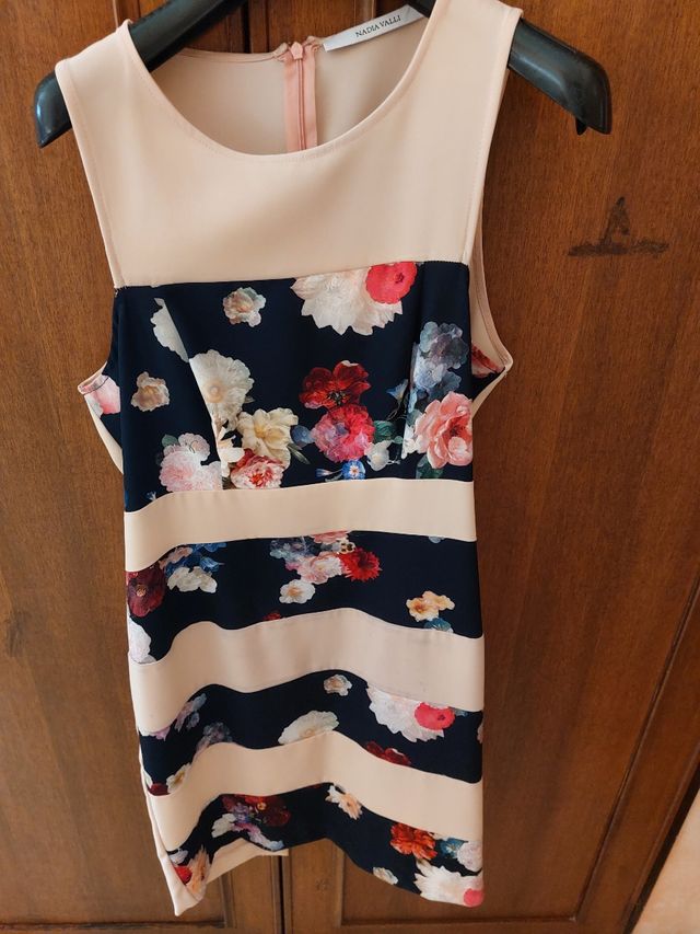 Vestito elegante midi rosa cipria