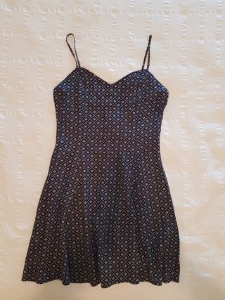 Vestido corto azul marino floral