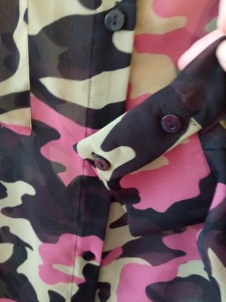 Blusa estampado militar 