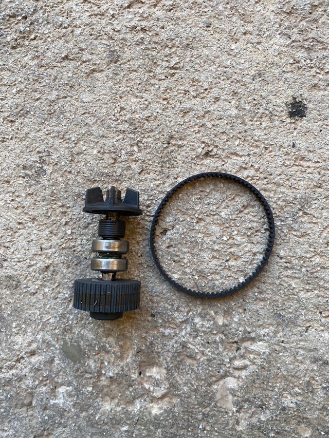 Eje de bomba de agua de Piaggio nrg zip