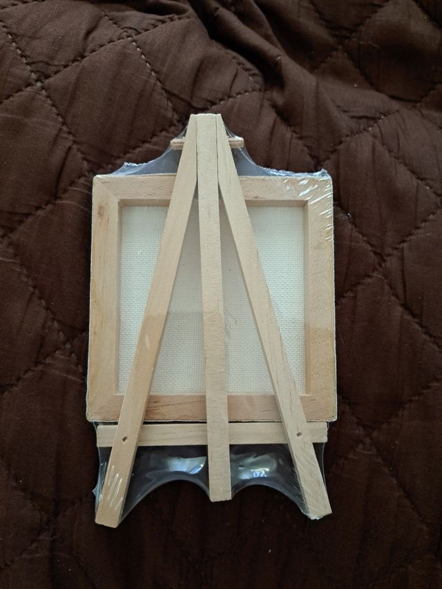 Mini lienzo con caballete