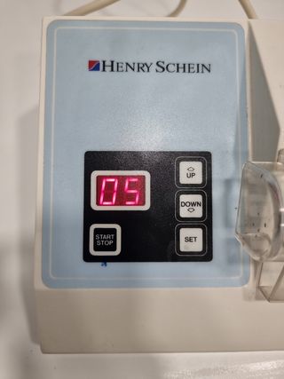 Vibrador de amálgama e compositos