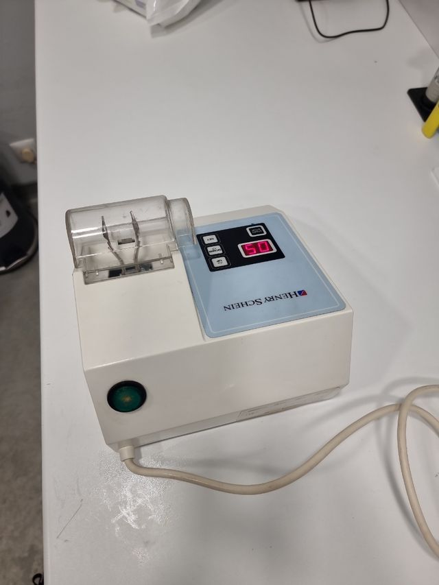 Vibrador de amálgama e compositos