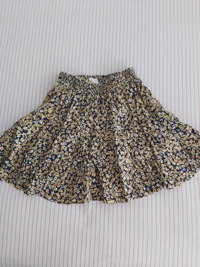 Falda de flores de Zara kids