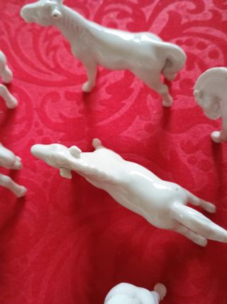 8 cavalli vintage in porcellana