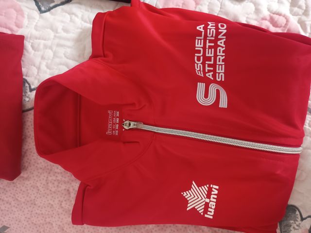 Ropa atletismo nueva