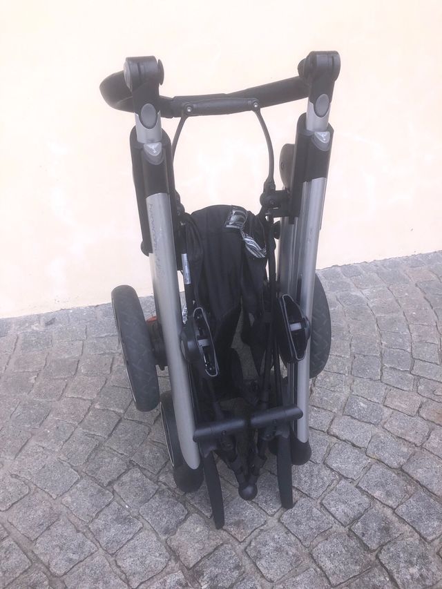 Carrinho bebeconford elea