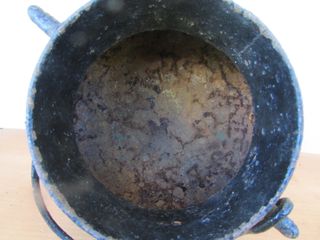 Pote olla tres pies 8 litros antiguo hierro 6 kgs