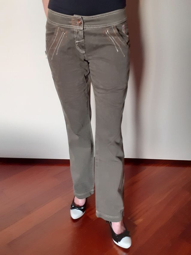 Pantaloni donna