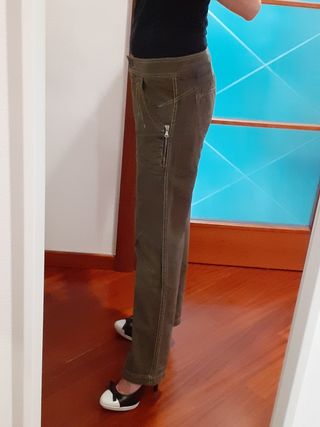 Pantaloni donna
