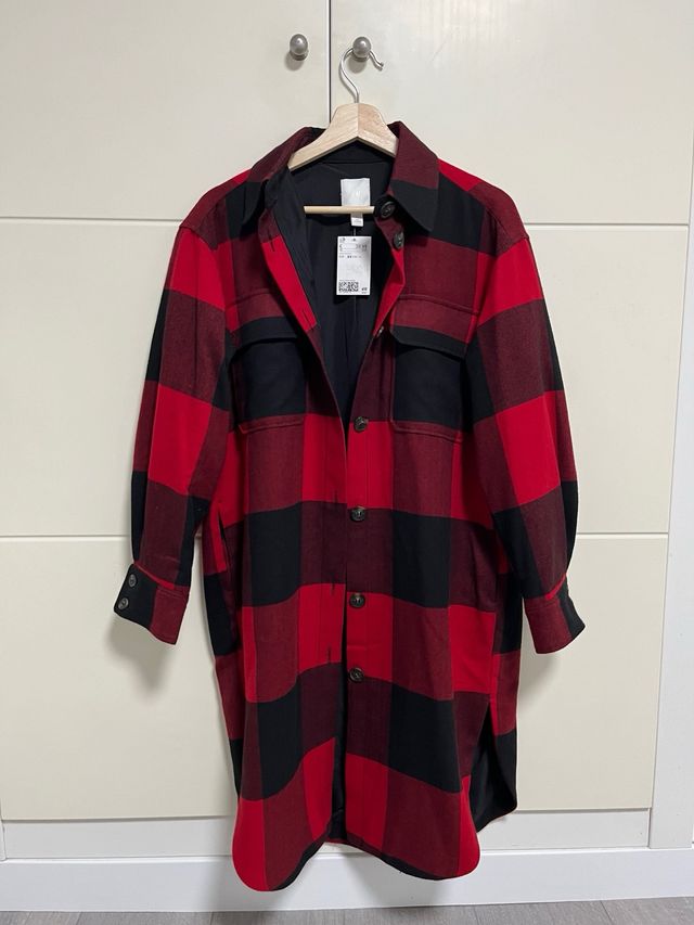 Abrigo de cuadros H&M