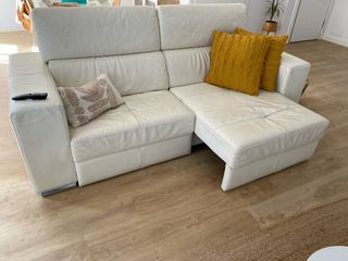 Sofa piel vacuno blanco. NEGOCIABLE