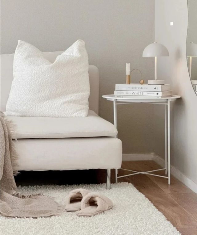 Mesa auxiliar blanca plegable