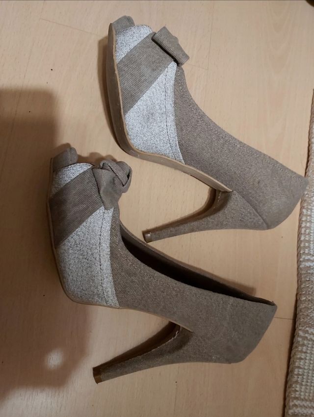 Zapatos de plataforma beige