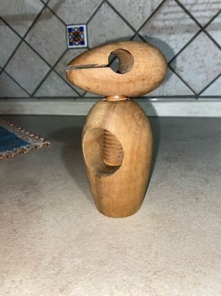 Schiaccianoci a vite in legno vintage