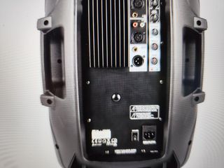 Altavox autoamplificado