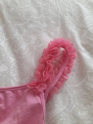 Se vende body fucsia