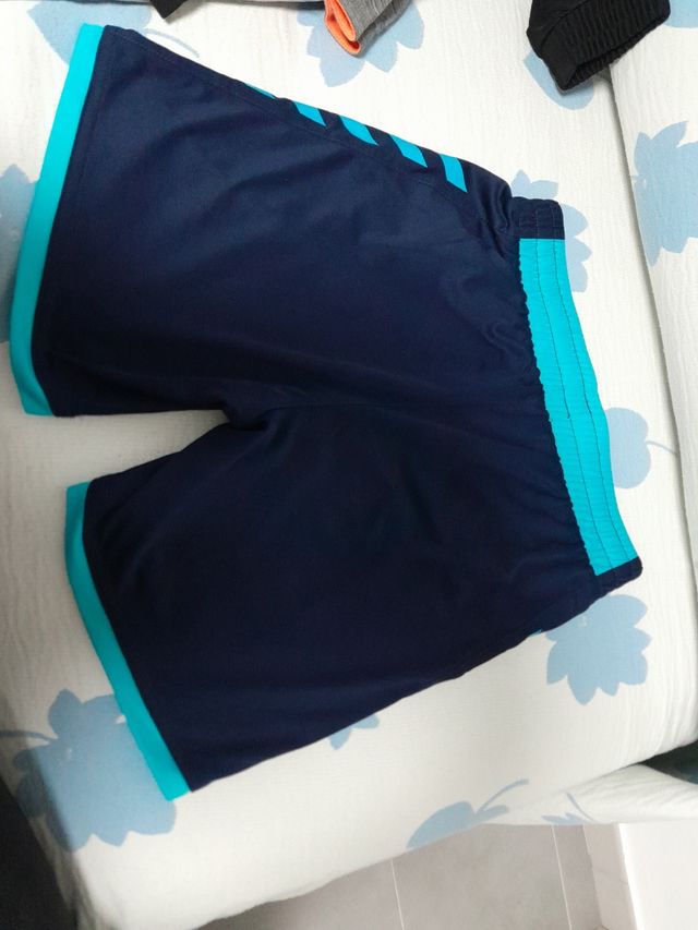 Pantalón corto del alba