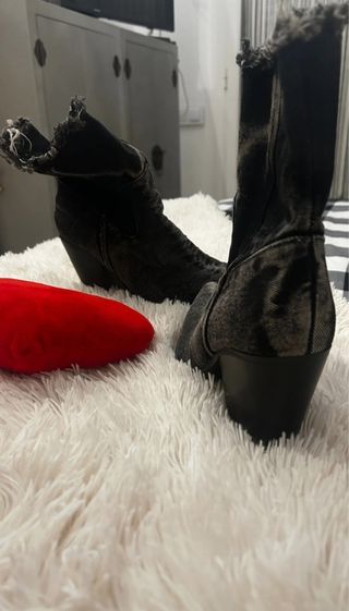 Botines tejanos Stradivarius 