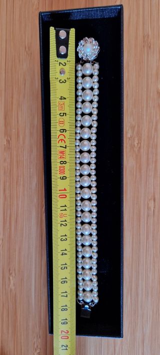 Pulsera de perlas (imitación). Contorno 18 cm