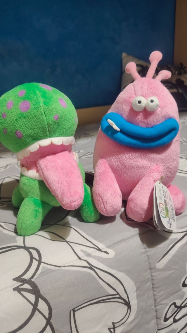 Pupazzo fantasia in peloche