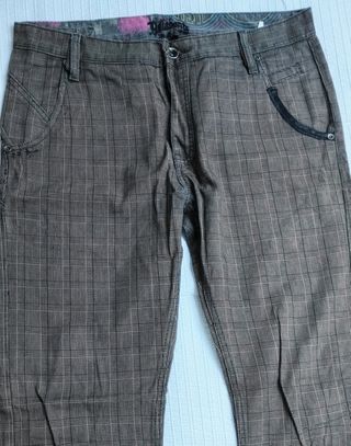 Elegante y juvenil pantalón Billabong