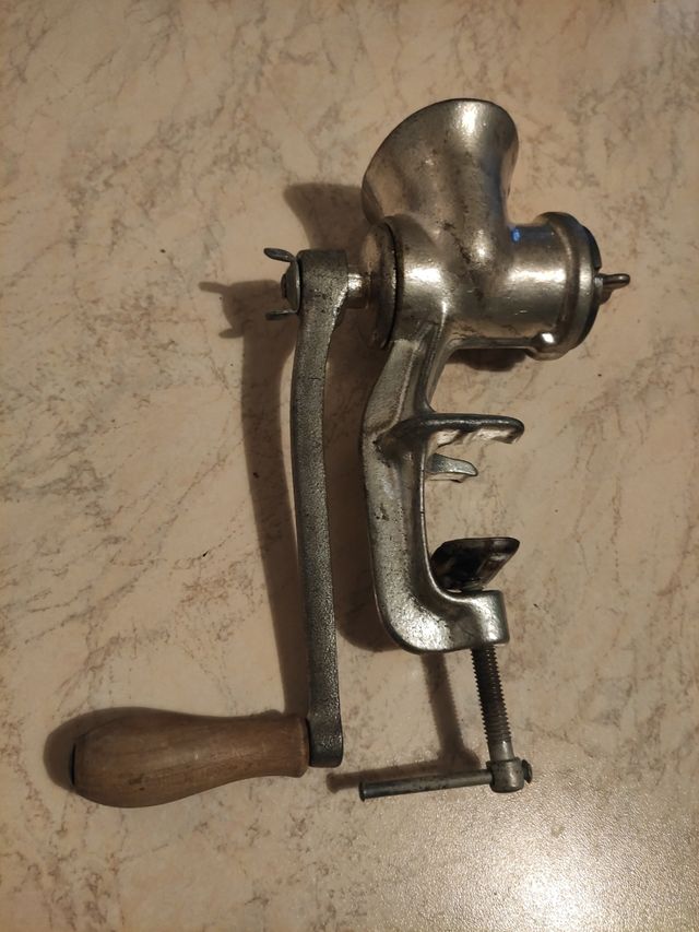 Tritacarne Tre Spade