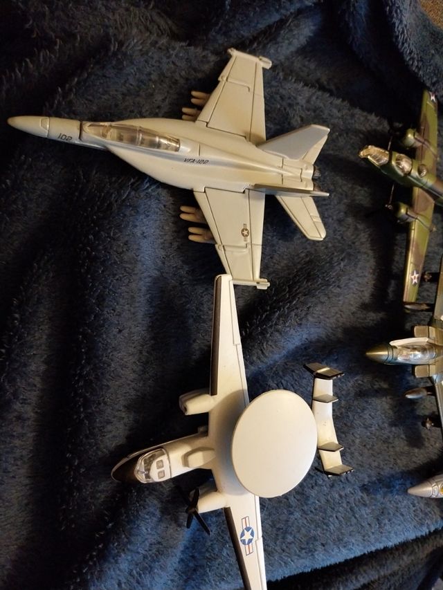 Aviones a escala de combate