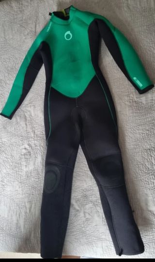 TRAJE NEOPRENO NIÑO TALLA 10