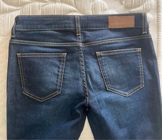 Pantalones vaqueros de Massimo Dutti