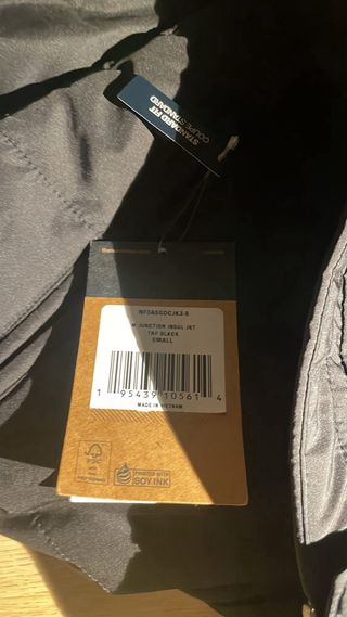 Chaqueta The North Face JKT – Talla S – Nueva